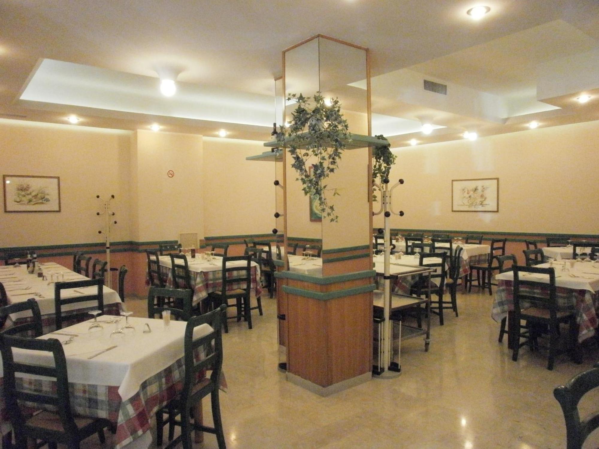 Hotel Manzoni Perugia Zewnętrze zdjęcie