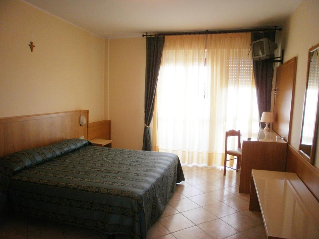 Hotel Manzoni Perugia Pokój zdjęcie